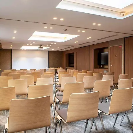 Radisson Blu Hotel. Centre